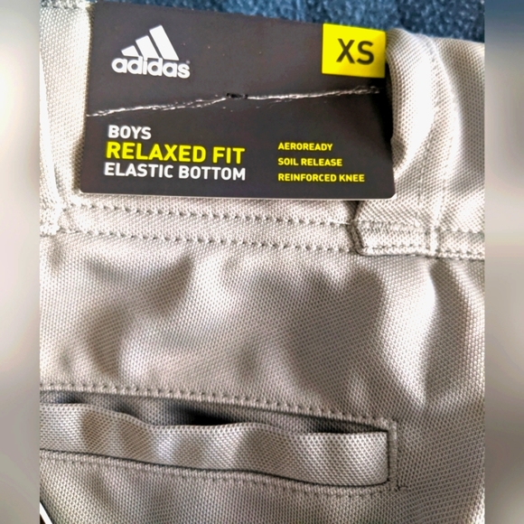 Adidas Boys Relaxed Fit Bottoms - Picture 9 of 9